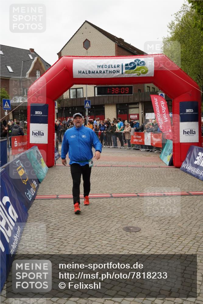 04.05.2025 - 8. Wedeler Halbmarathon Felixshl http://msf.ph/oto/7818233 04.05.2025 11:38:07 Ziel 86, 794, 795, 800, 1194 meine-sportfotos.de