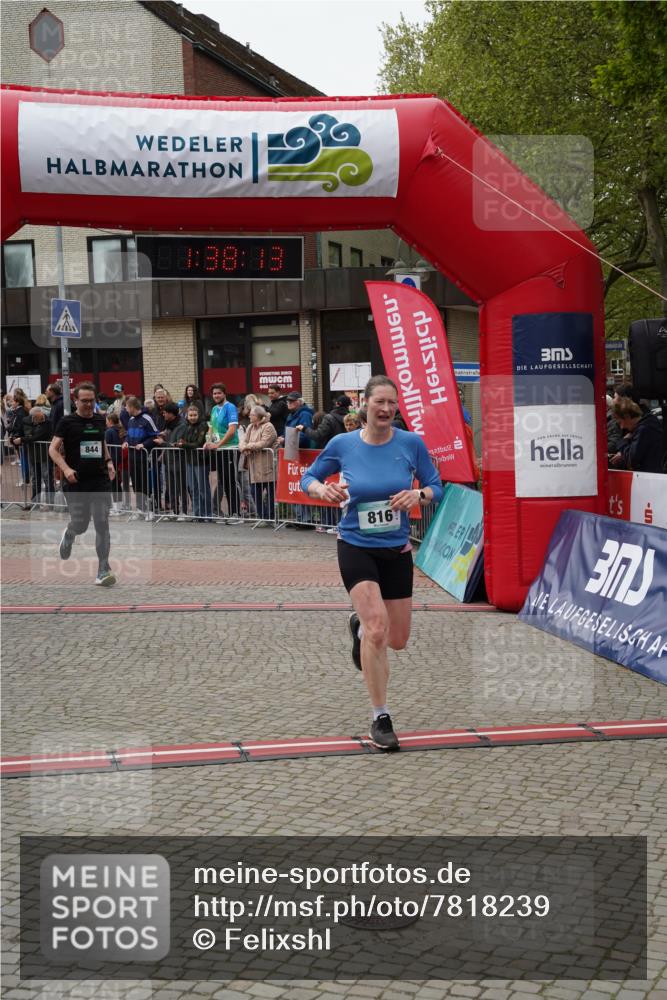 04.05.2025 - 8. Wedeler Halbmarathon Felixshl http://msf.ph/oto/7818239 04.05.2025 11:38:11 Ziel 816, 844, 920 meine-sportfotos.de