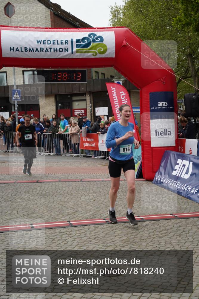 04.05.2025 - 8. Wedeler Halbmarathon Felixshl http://msf.ph/oto/7818240 04.05.2025 11:38:11 Ziel 816, 844, 920 meine-sportfotos.de