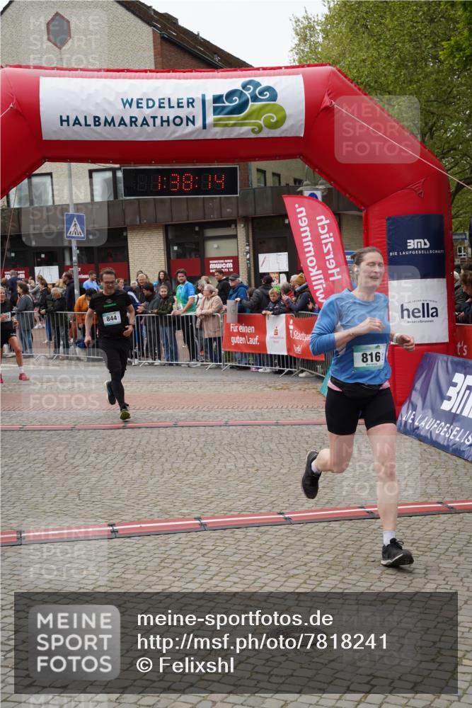 04.05.2025 - 8. Wedeler Halbmarathon Felixshl http://msf.ph/oto/7818241 04.05.2025 11:38:12 Ziel 816, 844, 920 meine-sportfotos.de