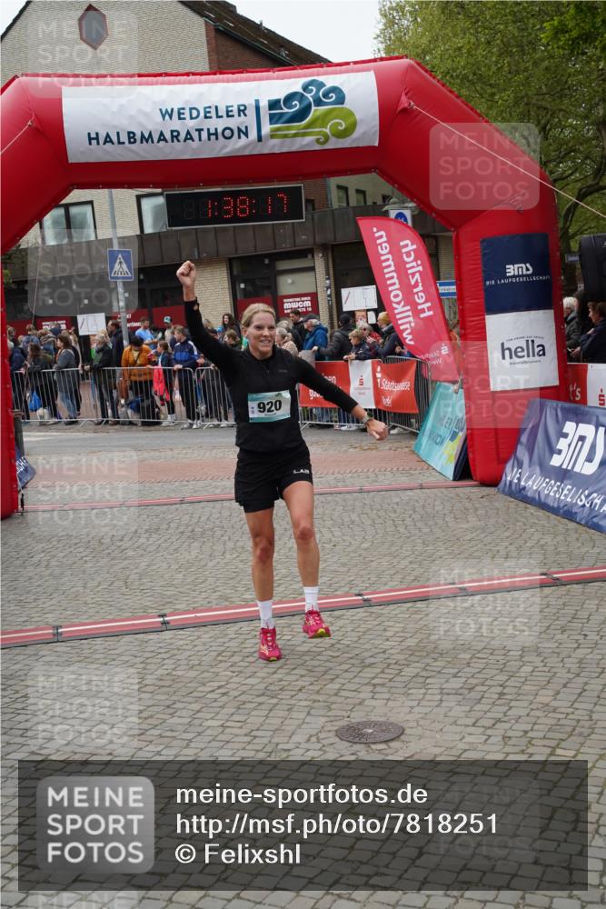 04.05.2025 - 8. Wedeler Halbmarathon Felixshl http://msf.ph/oto/7818251 04.05.2025 11:38:15 Ziel 816, 844, 920 meine-sportfotos.de