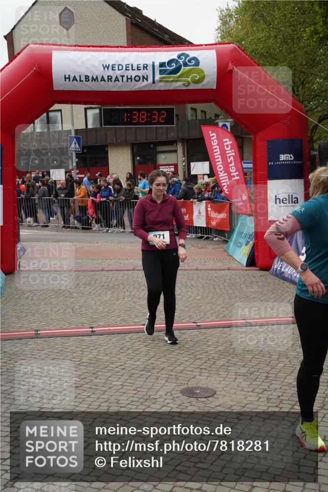 04.05.2025 - 8. Wedeler Halbmarathon Felixshl http://msf.ph/oto/7818281 04.05.2025 11:38:30 Ziel 524, 769, 971 meine-sportfotos.de
