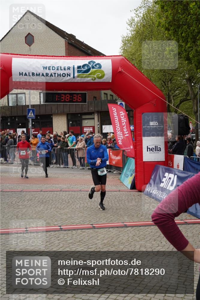 04.05.2025 - 8. Wedeler Halbmarathon Felixshl http://msf.ph/oto/7818290 04.05.2025 11:38:34 Ziel 737, 789, 971, 1146 meine-sportfotos.de