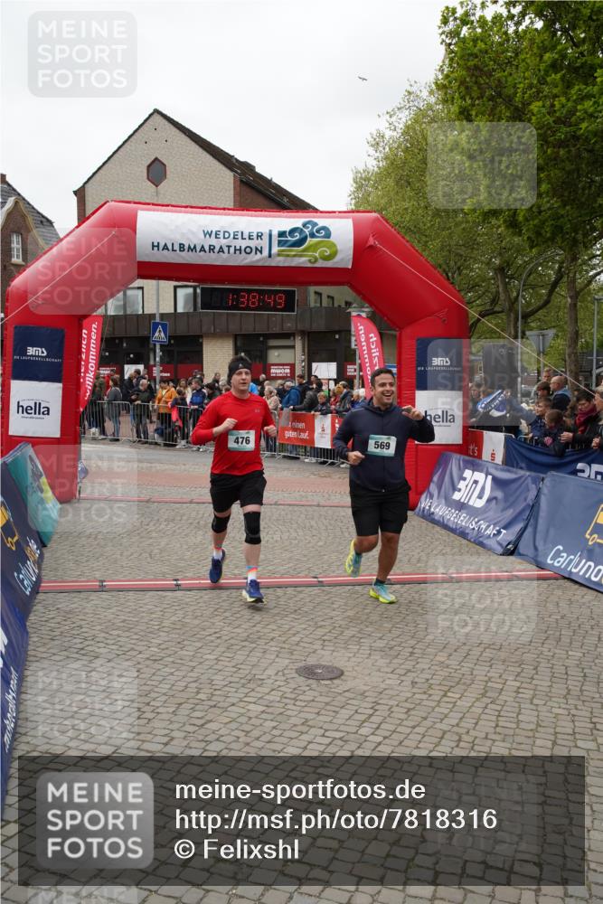 04.05.2025 - 8. Wedeler Halbmarathon Felixshl http://msf.ph/oto/7818316 04.05.2025 11:38:47 Ziel 476, 569 meine-sportfotos.de