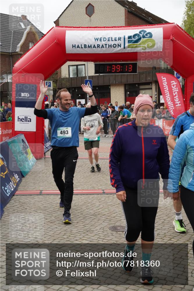 04.05.2025 - 8. Wedeler Halbmarathon Felixshl http://msf.ph/oto/7818360 04.05.2025 11:39:11 Ziel 73, 493, 496, 592, 648, 835, 1047, 1049 meine-sportfotos.de