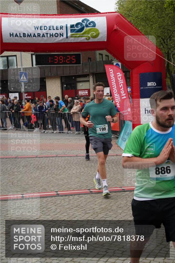04.05.2025 - 8. Wedeler Halbmarathon Felixshl http://msf.ph/oto/7818378 04.05.2025 11:39:23 Ziel 89, 199, 495, 607, 886 meine-sportfotos.de
