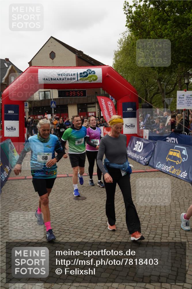 04.05.2025 - 8. Wedeler Halbmarathon Felixshl http://msf.ph/oto/7818403 04.05.2025 11:39:53 Ziel 88, 98, 152, 803, 880, 881 meine-sportfotos.de