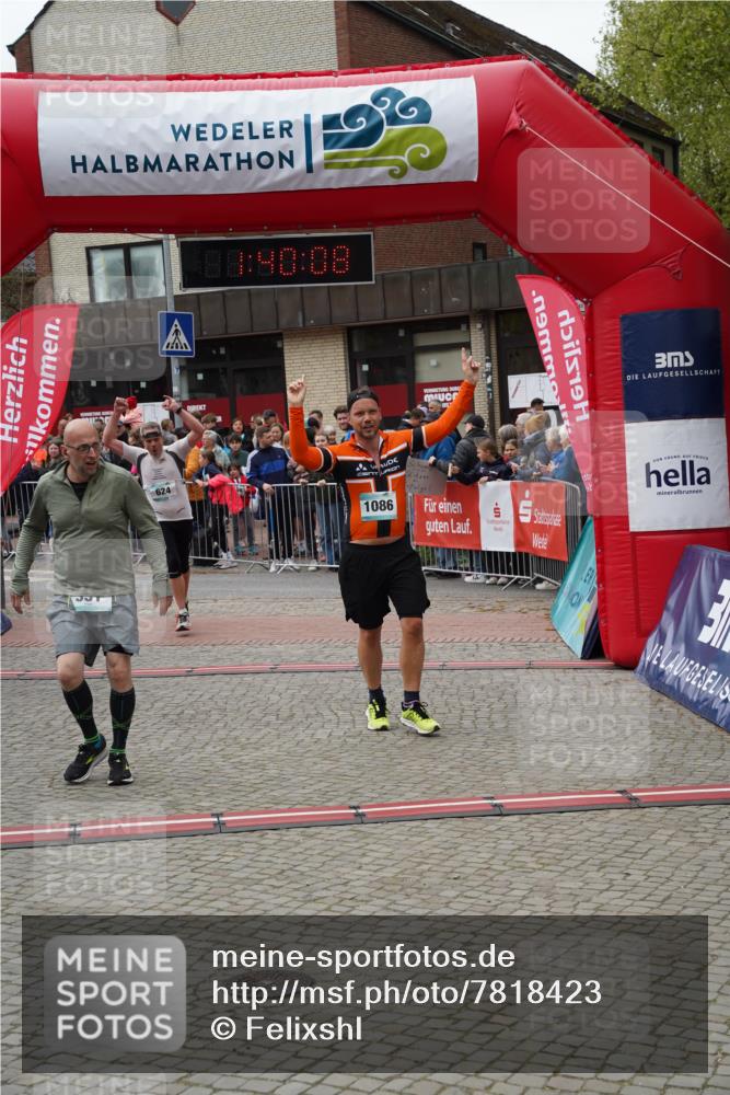 04.05.2025 - 8. Wedeler Halbmarathon Felixshl http://msf.ph/oto/7818423 04.05.2025 11:40:06 Ziel 331, 624 meine-sportfotos.de