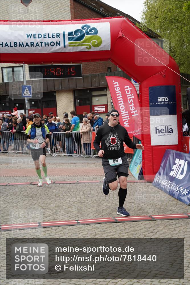 04.05.2025 - 8. Wedeler Halbmarathon Felixshl http://msf.ph/oto/7818440 04.05.2025 11:40:13 Ziel 69, 624, 1001 meine-sportfotos.de