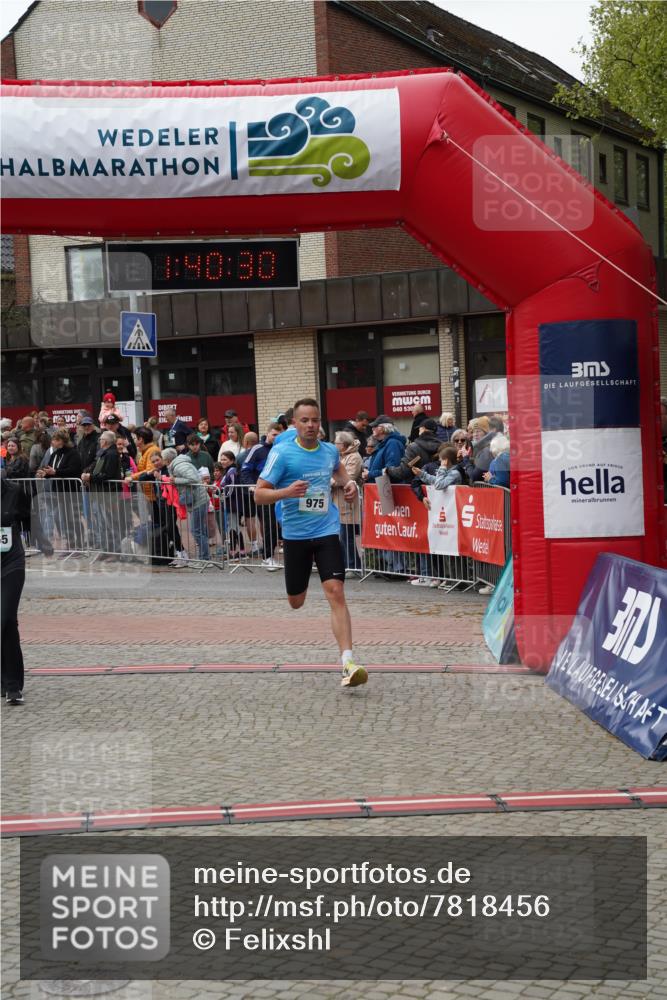 04.05.2025 - 8. Wedeler Halbmarathon Felixshl http://msf.ph/oto/7818456 04.05.2025 11:40:28 Ziel 975, 1065, 1085 meine-sportfotos.de
