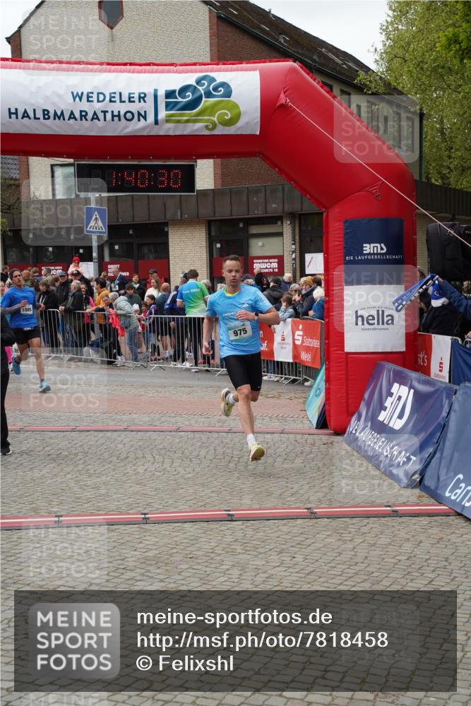 04.05.2025 - 8. Wedeler Halbmarathon Felixshl http://msf.ph/oto/7818458 04.05.2025 11:40:28 Ziel 975, 1065, 1085 meine-sportfotos.de