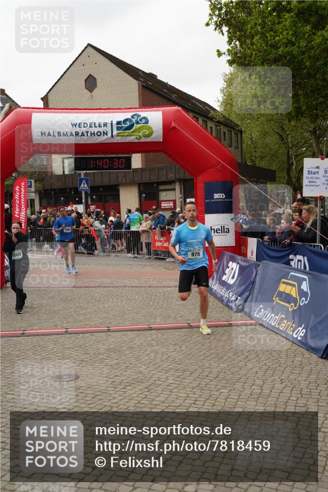 04.05.2025 - 8. Wedeler Halbmarathon Felixshl http://msf.ph/oto/7818459 04.05.2025 11:40:28 Ziel 975, 1065, 1085 meine-sportfotos.de