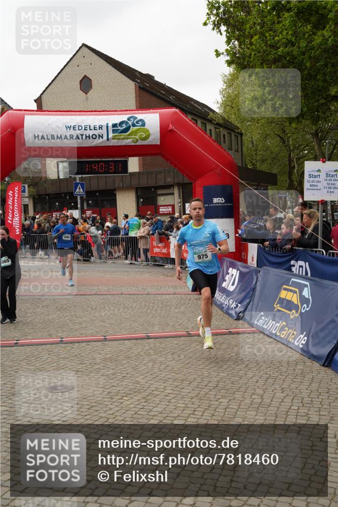 04.05.2025 - 8. Wedeler Halbmarathon Felixshl http://msf.ph/oto/7818460 04.05.2025 11:40:29 Ziel 975, 1009, 1065, 1085 meine-sportfotos.de