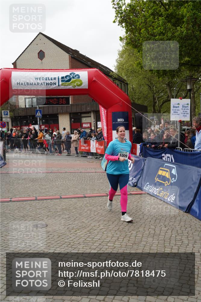 04.05.2025 - 8. Wedeler Halbmarathon Felixshl http://msf.ph/oto/7818475 04.05.2025 11:40:34 Ziel 975, 1009, 1085 meine-sportfotos.de