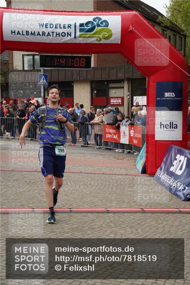 04.05.2025 - 8. Wedeler Halbmarathon Felixshl http://msf.ph/oto/7818519 04.05.2025 11:41:06 Ziel 395, 512, 953, 954, 1138 meine-sportfotos.de