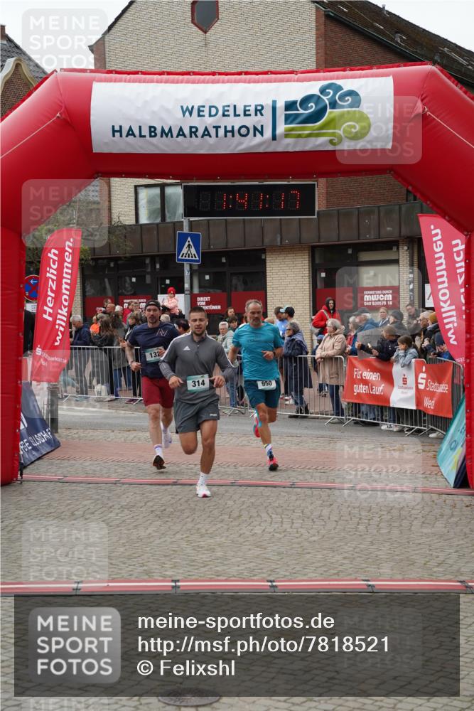 04.05.2025 - 8. Wedeler Halbmarathon Felixshl http://msf.ph/oto/7818521 04.05.2025 11:41:15 Ziel 132, 314, 950 meine-sportfotos.de