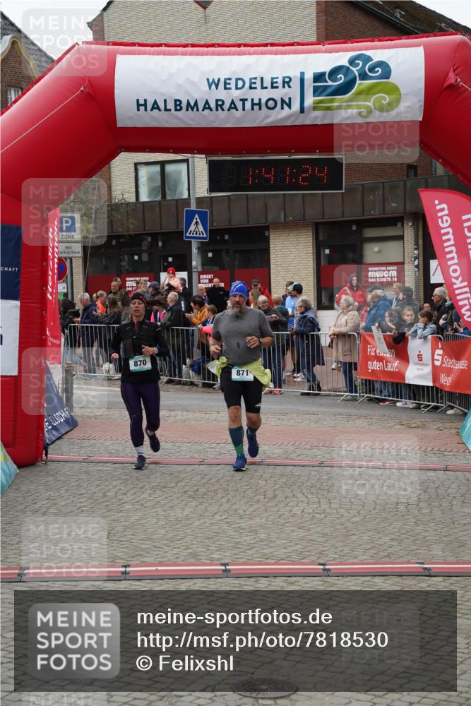 04.05.2025 - 8. Wedeler Halbmarathon Felixshl http://msf.ph/oto/7818530 04.05.2025 11:41:22 Ziel 132, 314, 864, 870, 871, 950 meine-sportfotos.de