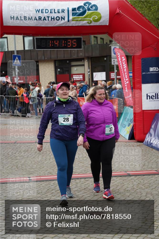 04.05.2025 - 8. Wedeler Halbmarathon Felixshl http://msf.ph/oto/7818550 04.05.2025 11:41:33 Ziel 28, 37, 358 meine-sportfotos.de