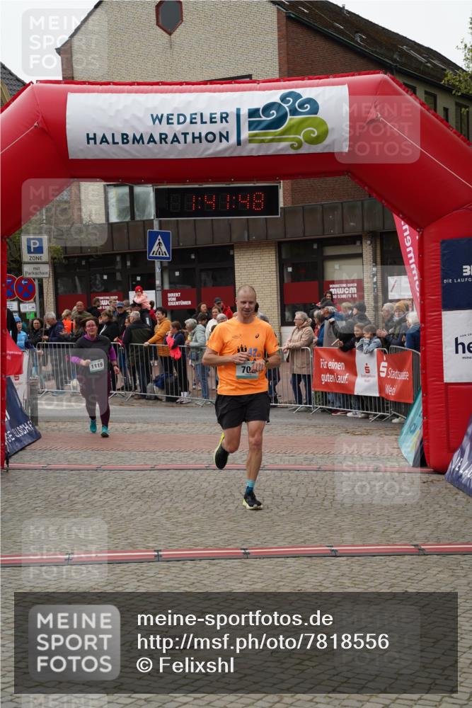 04.05.2025 - 8. Wedeler Halbmarathon Felixshl http://msf.ph/oto/7818556 04.05.2025 11:41:46 Ziel 8, 706, 1119 meine-sportfotos.de