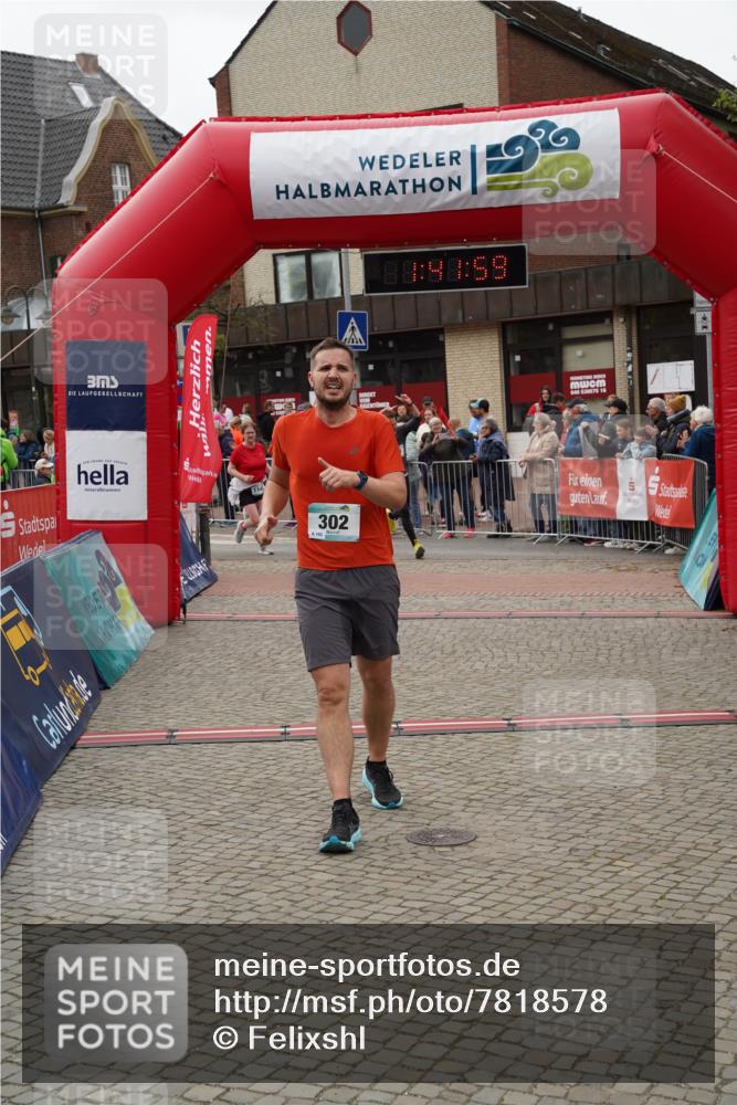 04.05.2025 - 8. Wedeler Halbmarathon Felixshl http://msf.ph/oto/7818578 04.05.2025 11:41:57 Ziel 302, 680, 681, 1051, 1142 meine-sportfotos.de