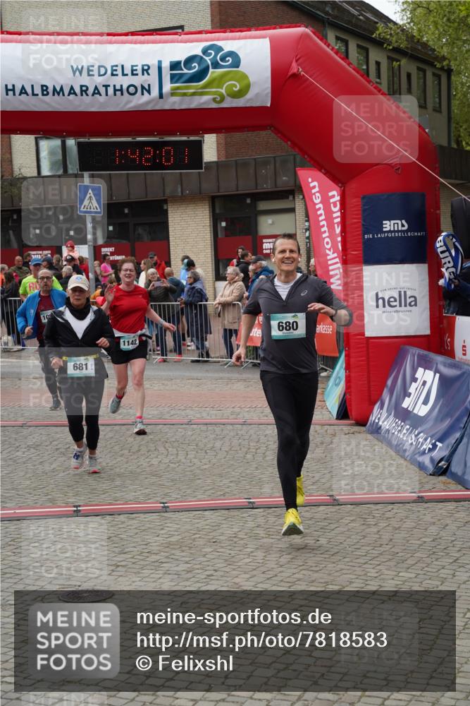 04.05.2025 - 8. Wedeler Halbmarathon Felixshl http://msf.ph/oto/7818583 04.05.2025 11:41:59 Ziel 191, 302, 365, 389, 680, 681, 1051, 1142 meine-sportfotos.de