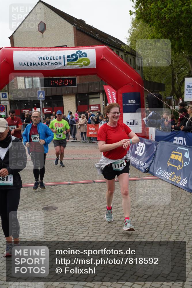 04.05.2025 - 8. Wedeler Halbmarathon Felixshl http://msf.ph/oto/7818592 04.05.2025 11:42:02 Ziel 191, 365, 389, 680, 681, 1051, 1142 meine-sportfotos.de