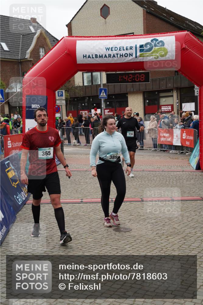 04.05.2025 - 8. Wedeler Halbmarathon Felixshl http://msf.ph/oto/7818603 04.05.2025 11:42:06 Ziel 116, 191, 267, 365, 389, 1051, 1142 meine-sportfotos.de