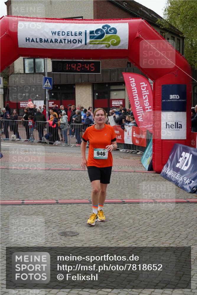 04.05.2025 - 8. Wedeler Halbmarathon Felixshl http://msf.ph/oto/7818652 04.05.2025 11:42:43 Ziel 946 meine-sportfotos.de