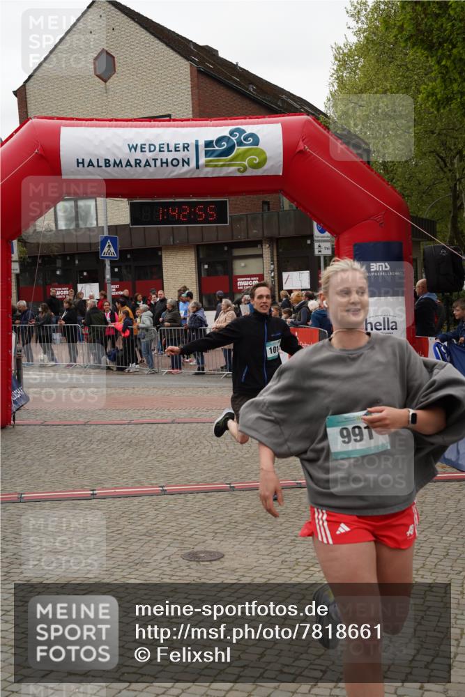 04.05.2025 - 8. Wedeler Halbmarathon Felixshl http://msf.ph/oto/7818661 04.05.2025 11:42:53 Ziel 991, 1014 meine-sportfotos.de