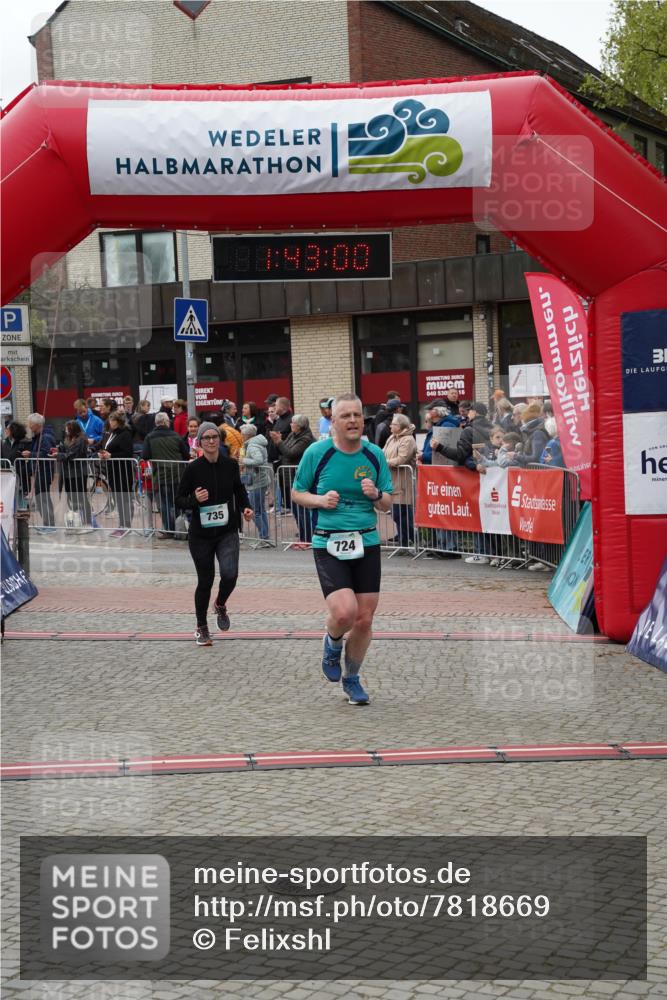 04.05.2025 - 8. Wedeler Halbmarathon Felixshl http://msf.ph/oto/7818669 04.05.2025 11:42:58 Ziel 724, 1014 meine-sportfotos.de
