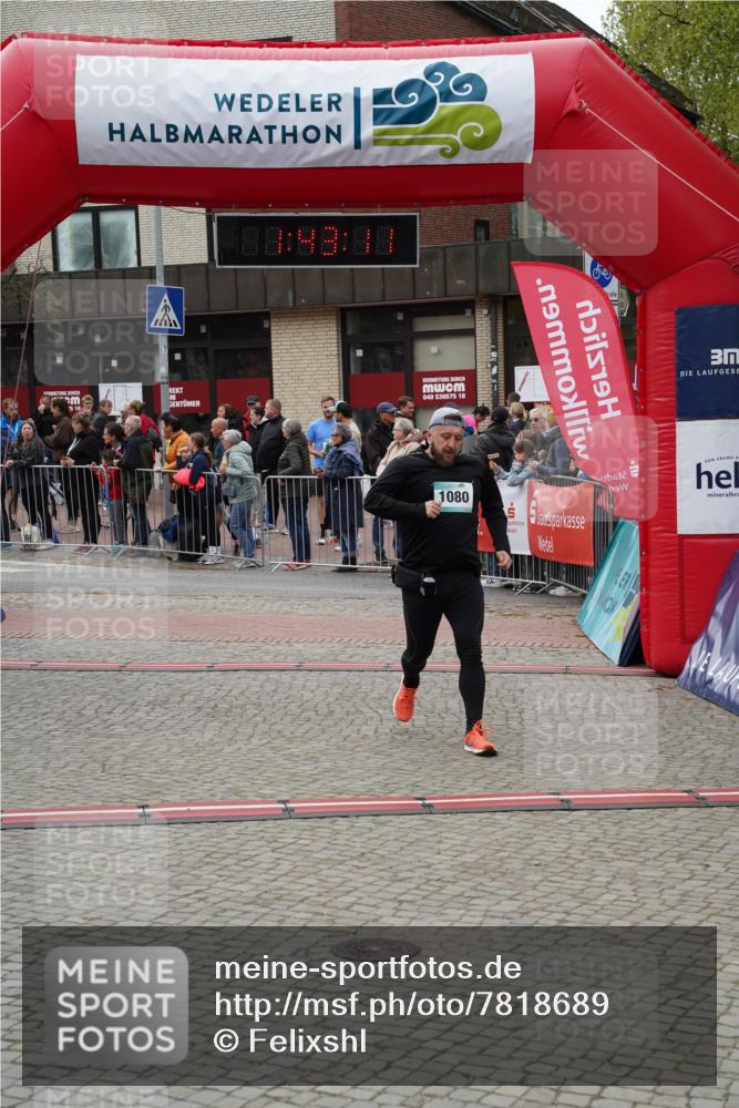 04.05.2025 - 8. Wedeler Halbmarathon Felixshl http://msf.ph/oto/7818689 04.05.2025 11:43:08 Ziel 54, 824, 1080 meine-sportfotos.de