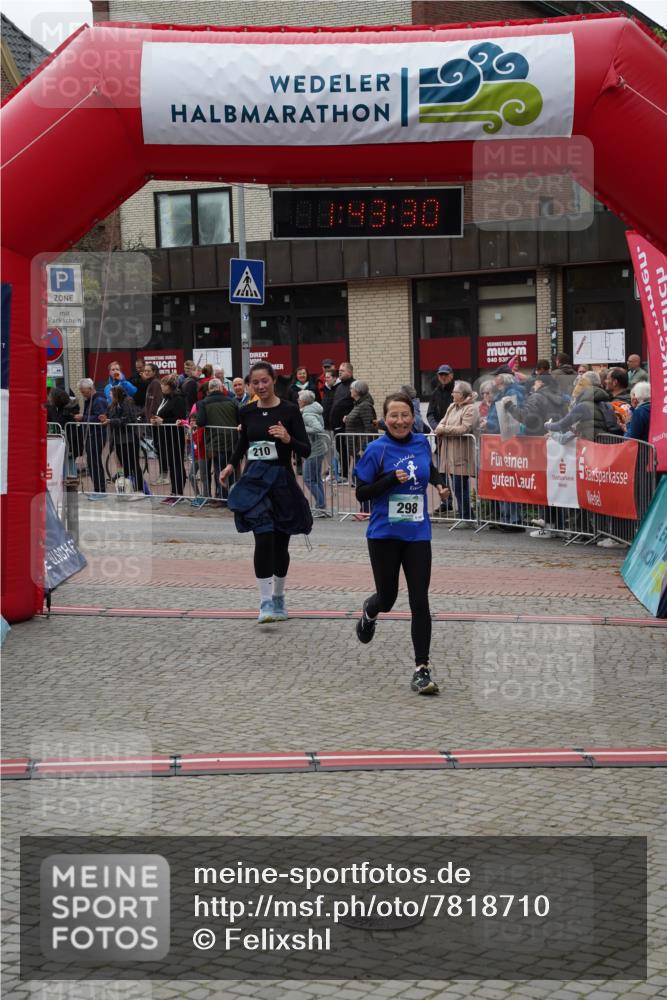 04.05.2025 - 8. Wedeler Halbmarathon Felixshl http://msf.ph/oto/7818710 04.05.2025 11:43:28 Ziel 14, 210, 298, 1066 meine-sportfotos.de