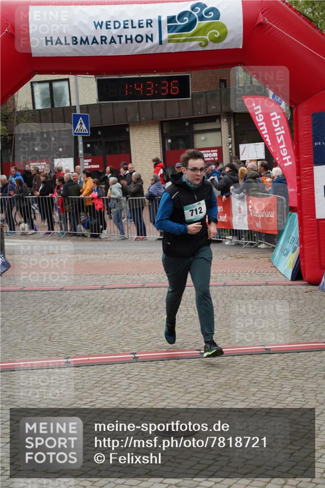 04.05.2025 - 8. Wedeler Halbmarathon Felixshl http://msf.ph/oto/7818721 04.05.2025 11:43:34 Ziel 210, 298, 712 meine-sportfotos.de