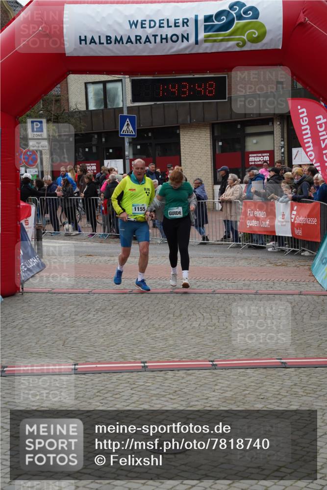 04.05.2025 - 8. Wedeler Halbmarathon Felixshl http://msf.ph/oto/7818740 04.05.2025 11:43:46 Ziel 555, 854, 1155 meine-sportfotos.de