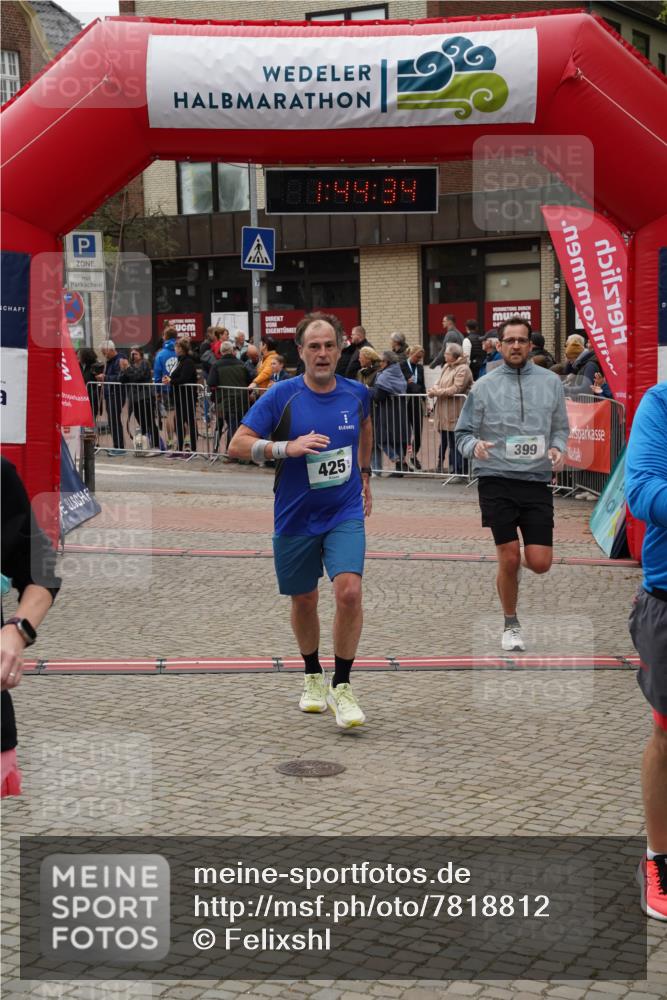 04.05.2025 - 8. Wedeler Halbmarathon Felixshl http://msf.ph/oto/7818812 04.05.2025 11:44:32 Ziel 399, 425 meine-sportfotos.de