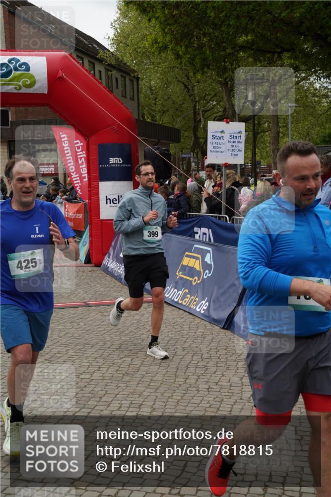 04.05.2025 - 8. Wedeler Halbmarathon Felixshl http://msf.ph/oto/7818815 04.05.2025 11:44:33 Ziel 399, 425 meine-sportfotos.de