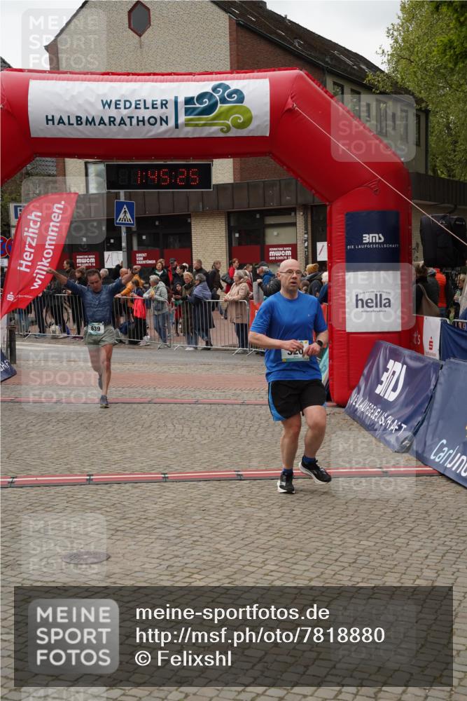 04.05.2025 - 8. Wedeler Halbmarathon Felixshl http://msf.ph/oto/7818880 04.05.2025 11:45:23 Ziel 320, 639 meine-sportfotos.de