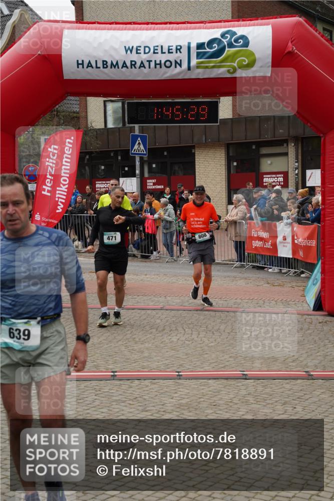 04.05.2025 - 8. Wedeler Halbmarathon Felixshl http://msf.ph/oto/7818891 04.05.2025 11:45:27 Ziel 320, 471, 639, 808, 1120 meine-sportfotos.de