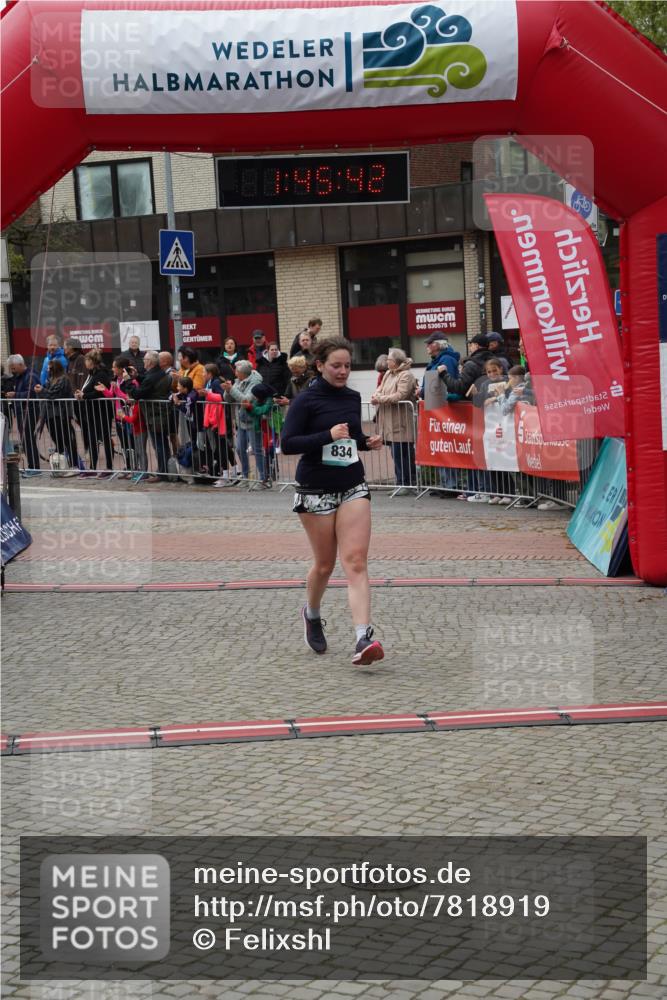 04.05.2025 - 8. Wedeler Halbmarathon Felixshl http://msf.ph/oto/7818919 04.05.2025 11:45:40 Ziel 67, 576, 834 meine-sportfotos.de