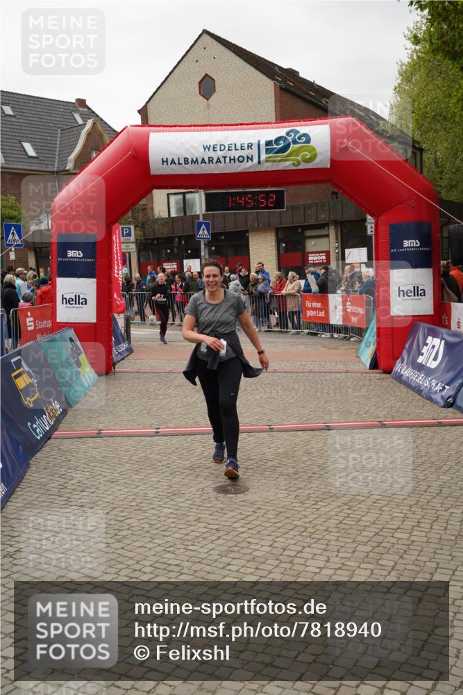 04.05.2025 - 8. Wedeler Halbmarathon Felixshl http://msf.ph/oto/7818940 04.05.2025 11:45:50 Ziel 21, 292, 1179 meine-sportfotos.de