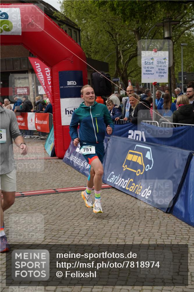 04.05.2025 - 8. Wedeler Halbmarathon Felixshl http://msf.ph/oto/7818974 04.05.2025 11:46:21 Ziel 108, 751 meine-sportfotos.de