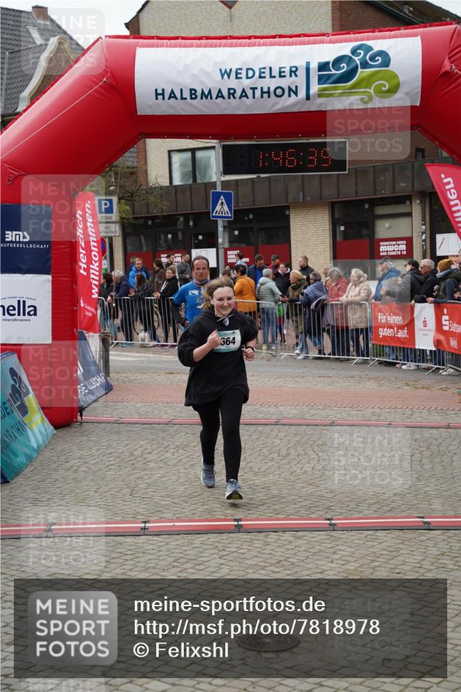 04.05.2025 - 8. Wedeler Halbmarathon Felixshl http://msf.ph/oto/7818978 04.05.2025 11:46:32 Ziel 664, 945 meine-sportfotos.de