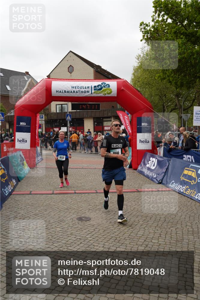 04.05.2025 - 8. Wedeler Halbmarathon Felixshl http://msf.ph/oto/7819048 04.05.2025 11:47:09 Ziel 243, 866, 972 meine-sportfotos.de