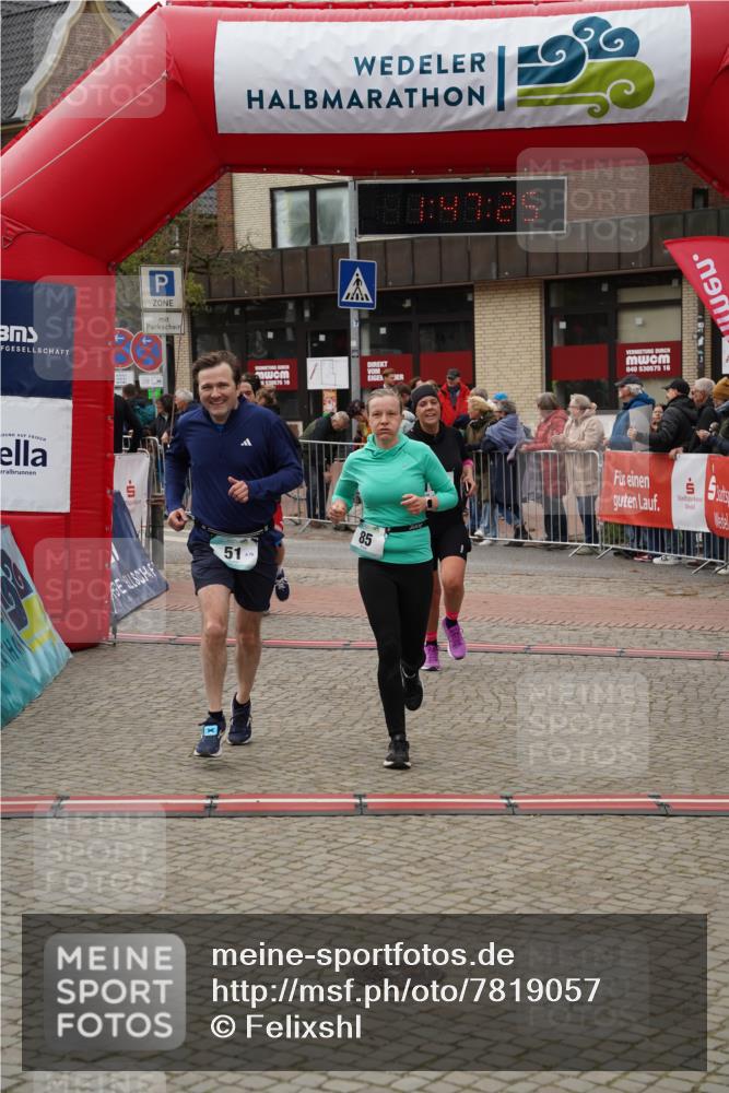 04.05.2025 - 8. Wedeler Halbmarathon Felixshl http://msf.ph/oto/7819057 04.05.2025 11:47:23 Ziel 51, 85, 1035, 1114, 1159 meine-sportfotos.de