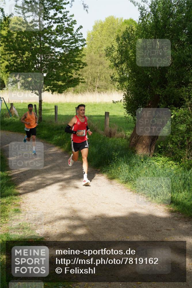 04.05.2025 - 8. Wedeler Halbmarathon Felixshl http://msf.ph/oto/7819162 04.05.2025 10:01:08 Laufen 1184 meine-sportfotos.de