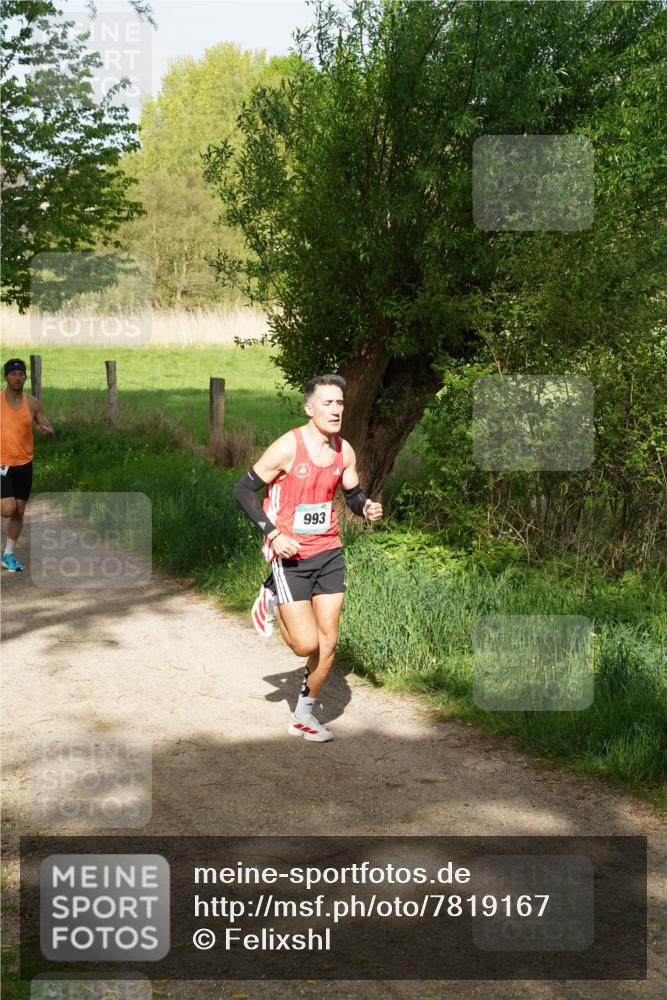 04.05.2025 - 8. Wedeler Halbmarathon Felixshl http://msf.ph/oto/7819167 04.05.2025 10:01:09 Laufen 993 meine-sportfotos.de