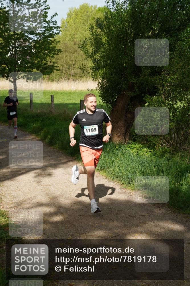 04.05.2025 - 8. Wedeler Halbmarathon Felixshl http://msf.ph/oto/7819178 04.05.2025 10:01:13 Laufen 187, 1199 meine-sportfotos.de