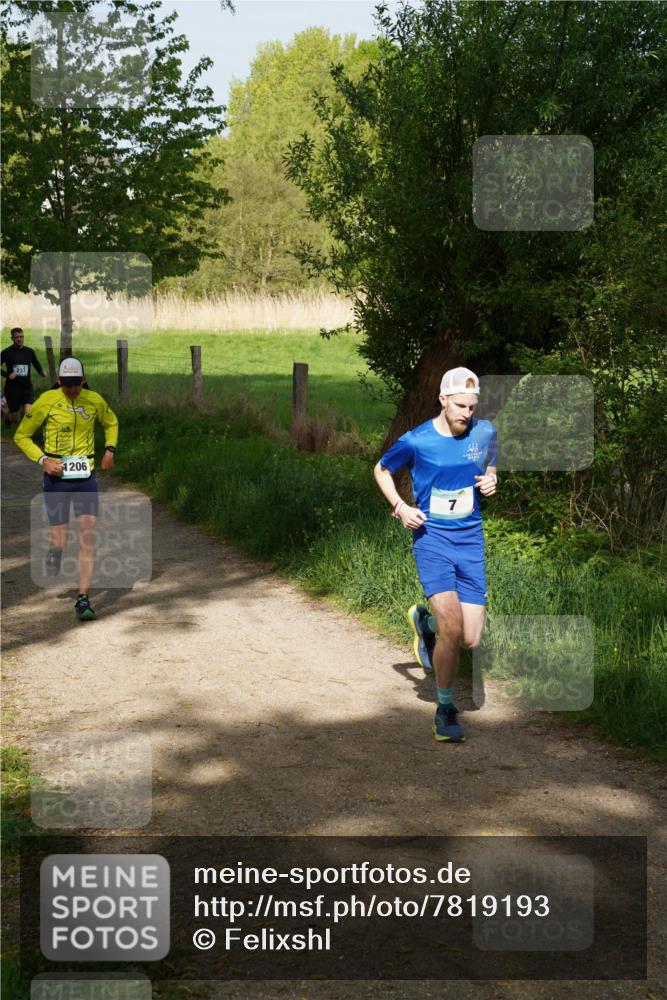 04.05.2025 - 8. Wedeler Halbmarathon Felixshl http://msf.ph/oto/7819193 04.05.2025 10:01:18 Laufen 1206, 7 meine-sportfotos.de