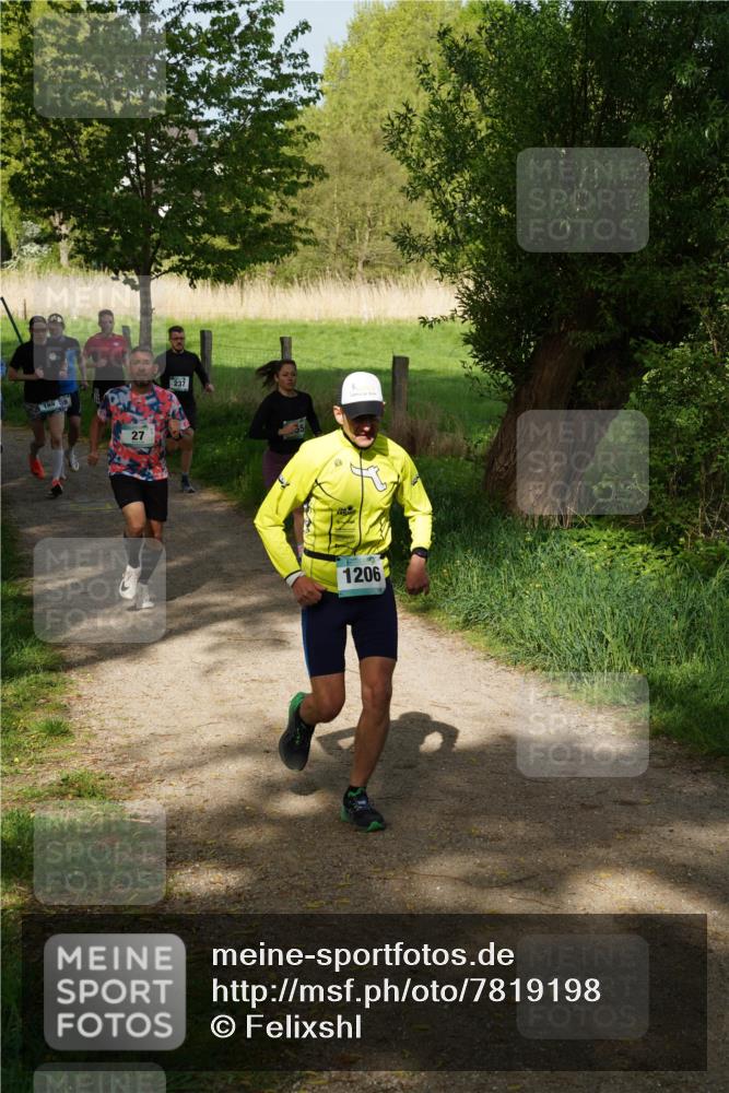 04.05.2025 - 8. Wedeler Halbmarathon Felixshl http://msf.ph/oto/7819198 04.05.2025 10:01:19 Laufen 27, 237, 1206 meine-sportfotos.de