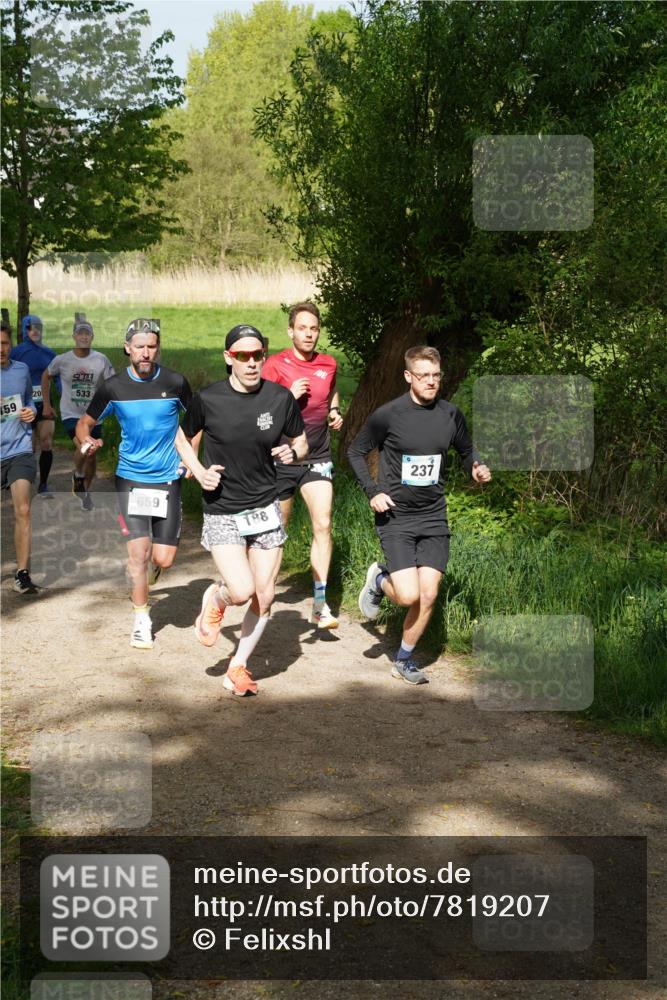 04.05.2025 - 8. Wedeler Halbmarathon Felixshl http://msf.ph/oto/7819207 04.05.2025 10:01:23 Laufen 59, 20, 533, 17, 659, 188, 237 meine-sportfotos.de